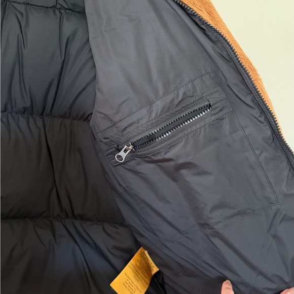 The North Face Unisex Velour Puffer Jacket - Picture 10 of 15